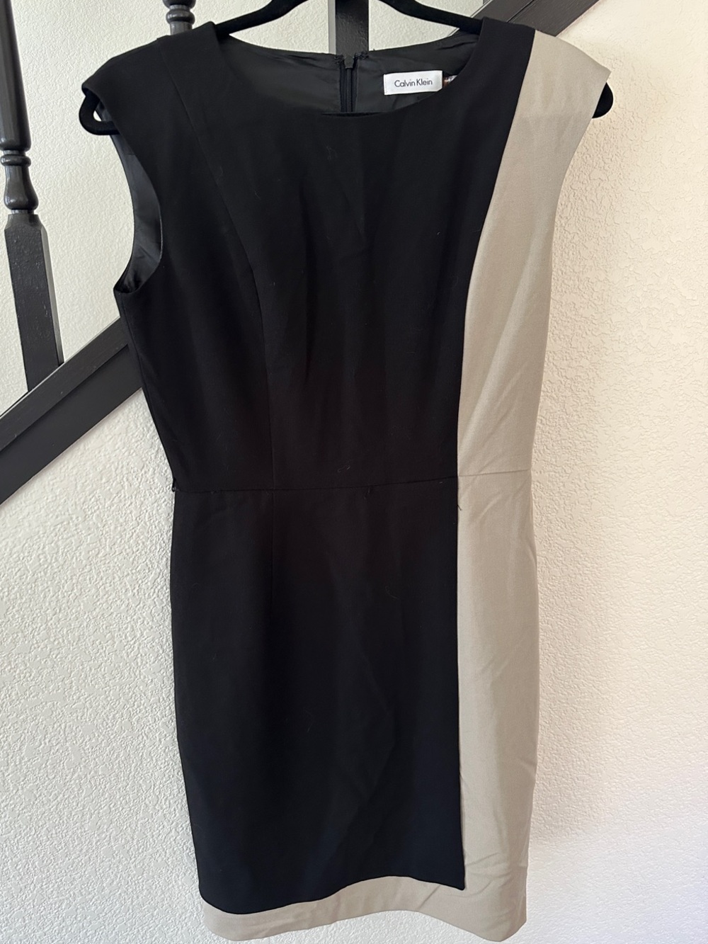 Calvin Klein Black and Taupe Colorblock Sheath Mini Dress - Size 4
